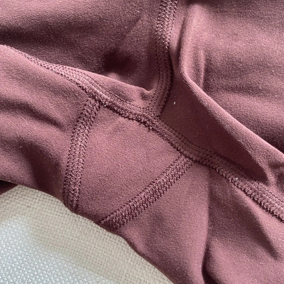 CRZ Yoga Butterluxe 3 3/4” Shorts Taupe Brown Size XS - Picture 3 of 6